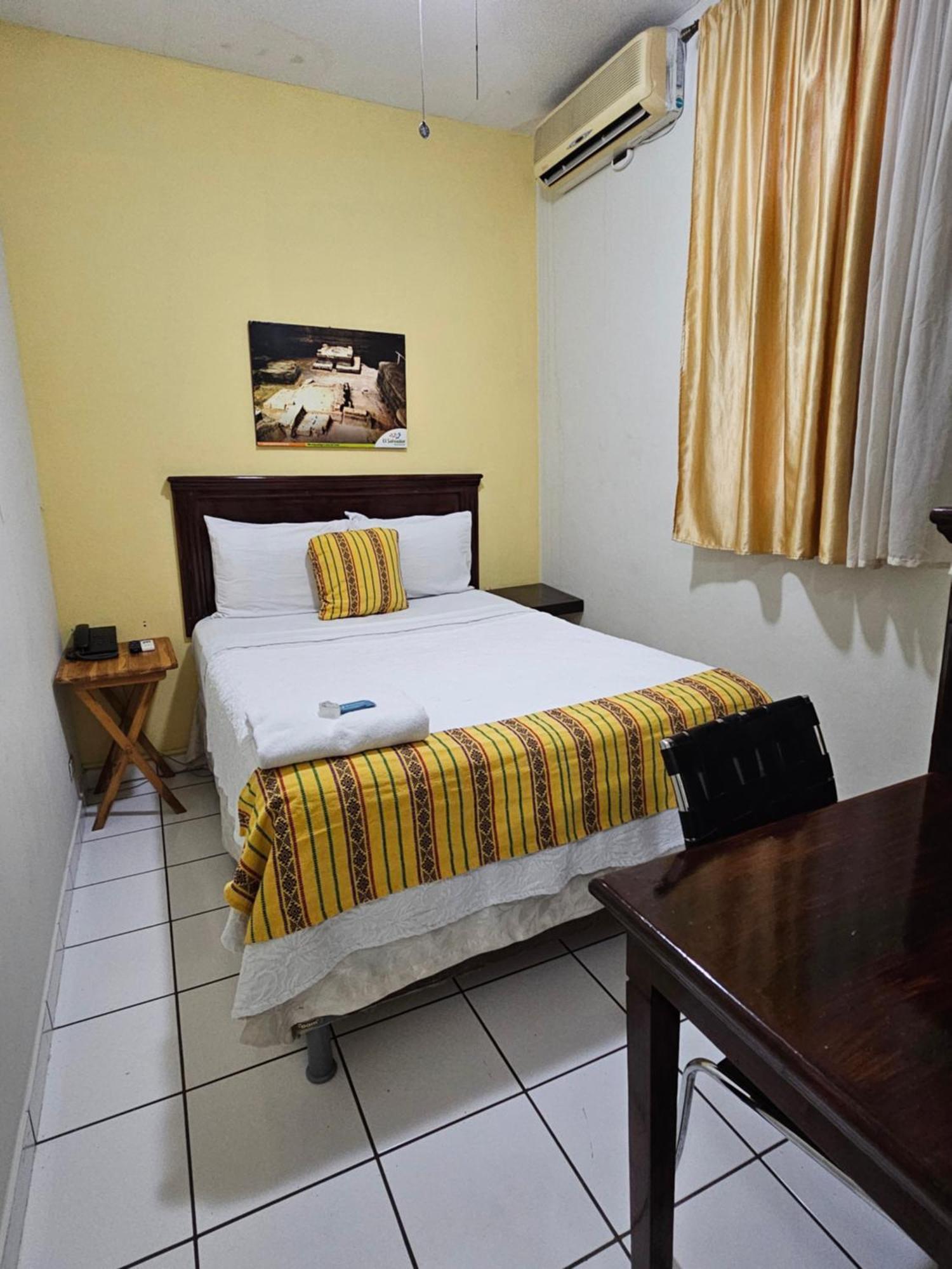 Hotel San Jose Hostal San Salvador Extérieur photo